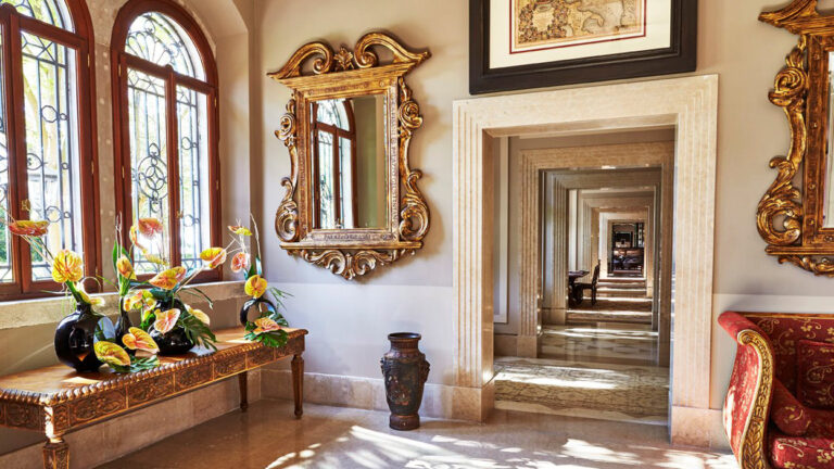 A hallway of Venice's San Clemente Palace Kempinski